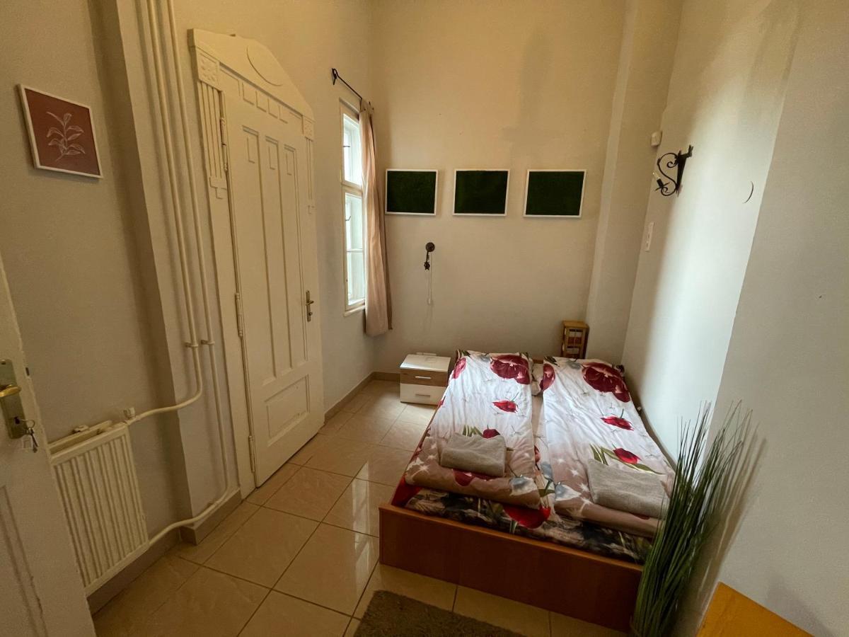 Apartament Lyrius Vendeghaz - Debreczyn Zewnętrze zdjęcie
