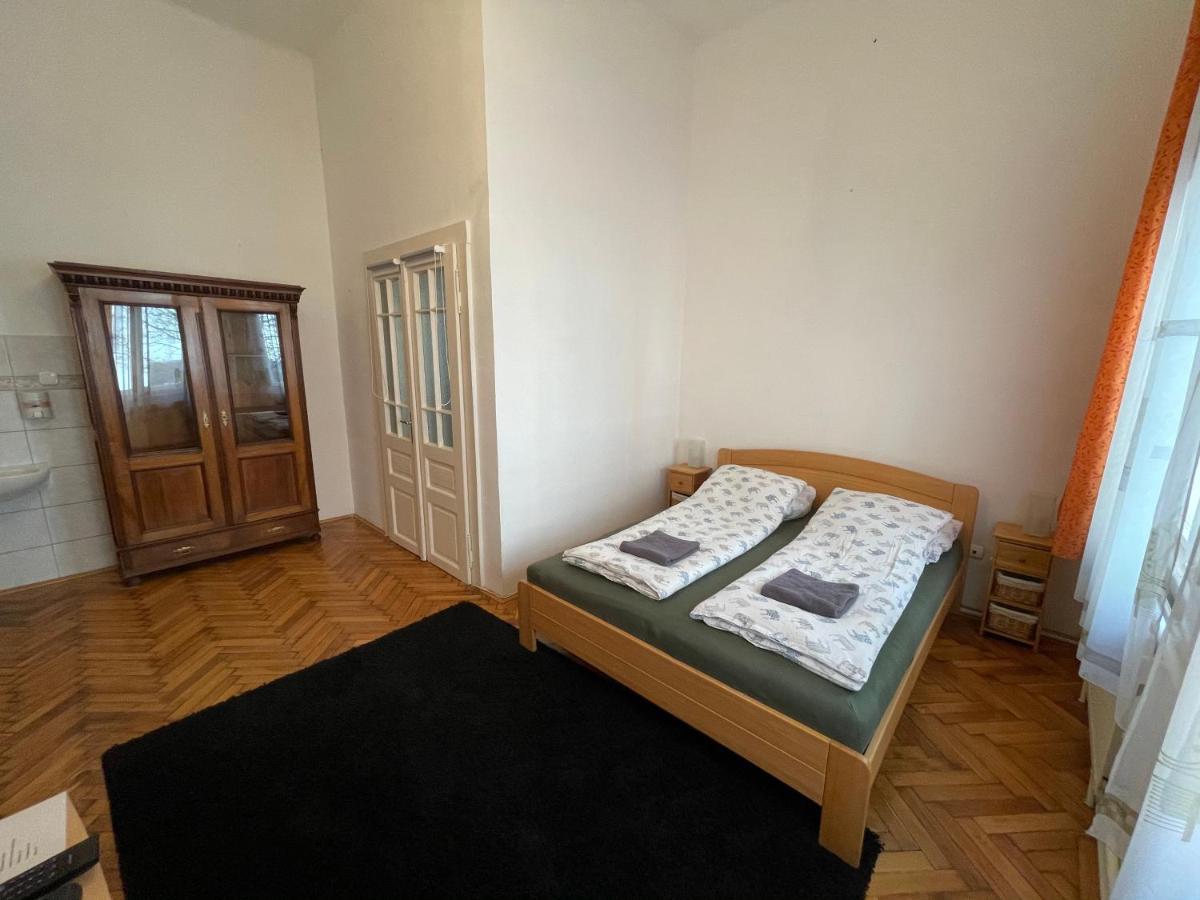 Apartament Lyrius Vendeghaz - Debreczyn Zewnętrze zdjęcie